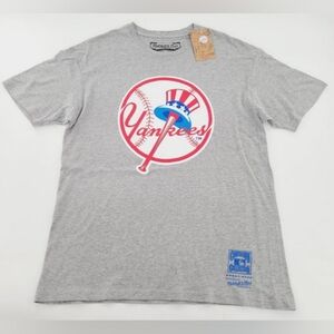 NWT NY Yankees T-Shirt Mens 2XL Mitchell & Ness